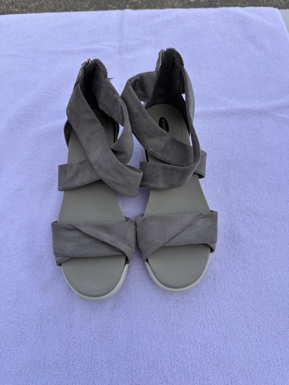 Dr. Scholl's Gray Crisscross Strap Sandals